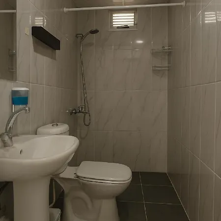 Hillside House מלון דירות סייד