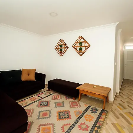 Hillside House Apartmanhotel Side