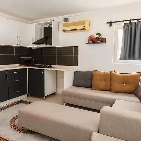 מלון דירות Hillside House סייד