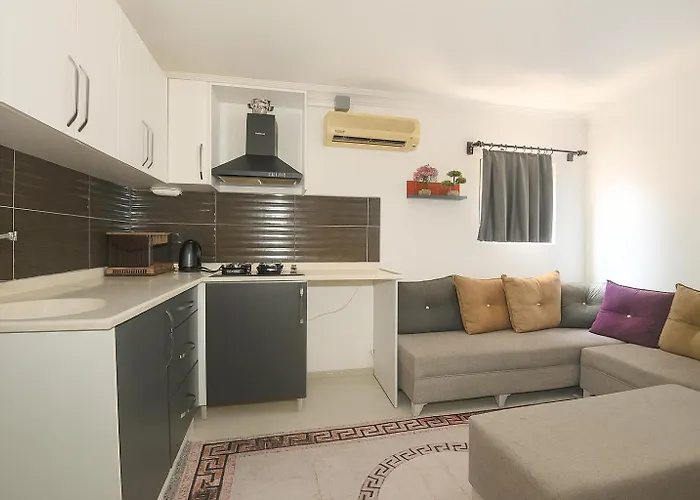 Apartmanhotel Hillside House 4*
