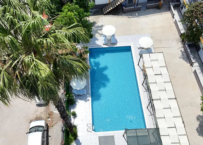 Hillside House Lejlighedshotel Side