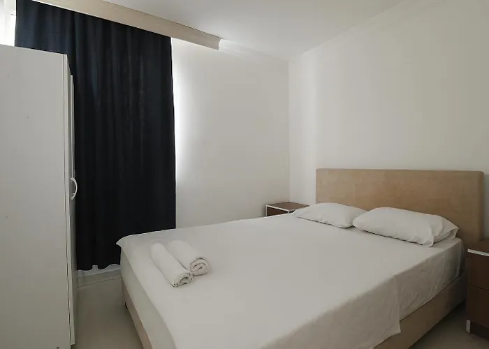 Hillside House Lejlighedshotel Side